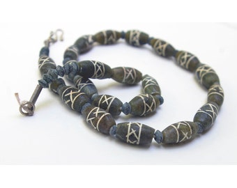Jade Bead Strand, Old Etched Design, 15 mm, Natural and Handcut, Item 8