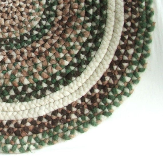 Items similar to Braided Wool Rug on Etsy