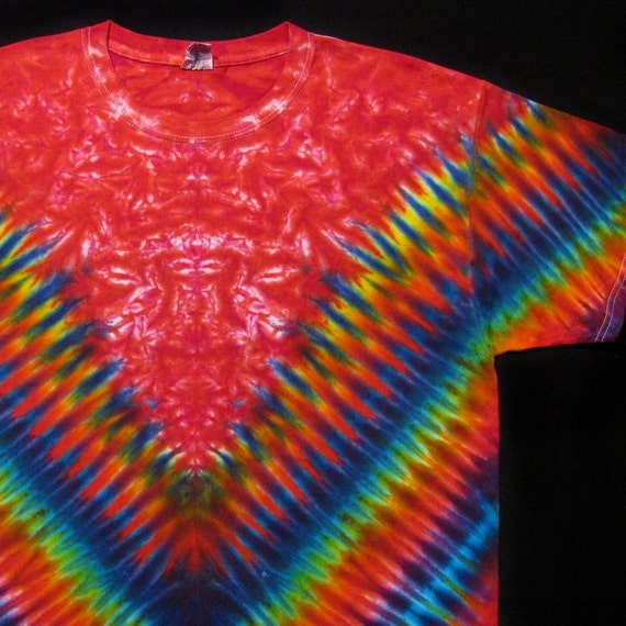 Crazy Tie Dye T Shirt Psychedelic Red Rainbow Vee by bigbluedyes
