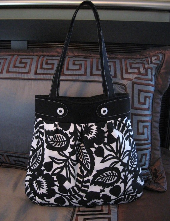 Large Black and White Floral Pleated Handbag