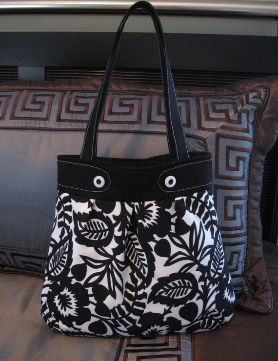 Large Black and White Floral Pleated Handbag