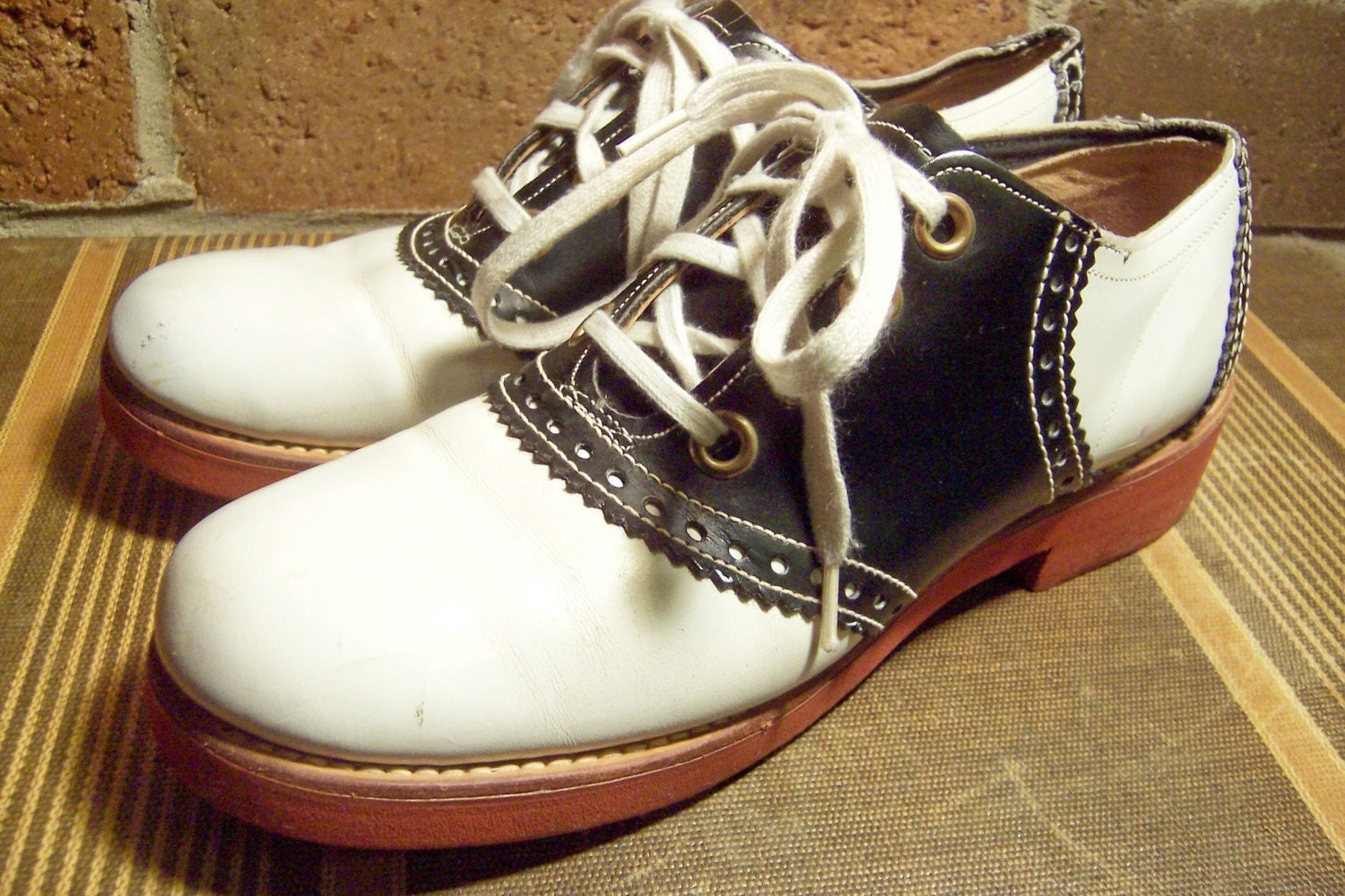 Vintage Authentic 1950s Saddle Shoes