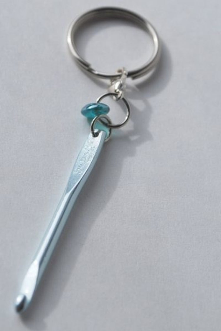 Stitch Saver Crochet Hook Keychain by 5elementknitr on Etsy