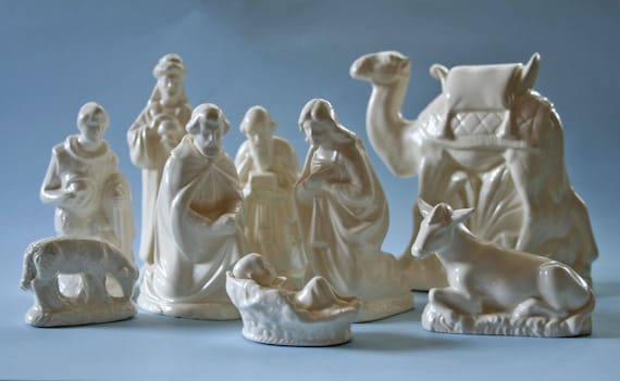 vintage Holland mold 9 piece ceramic nativity set