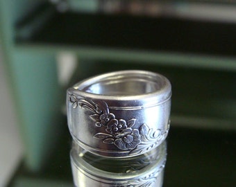 Queen Bess Silverware Handle Ring from Girl Ran Away with the Spoon