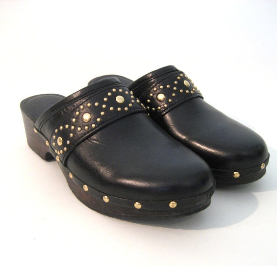 vintage BLACK LEATHER STUDDED CLOGS with WOOD SOLE ..... SIZE