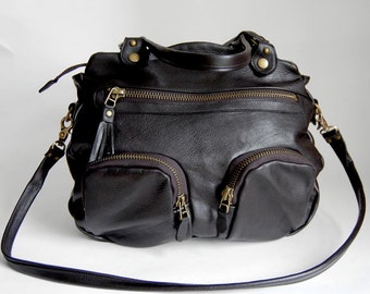 6 pocket Shikotsu bag in black/antique brass