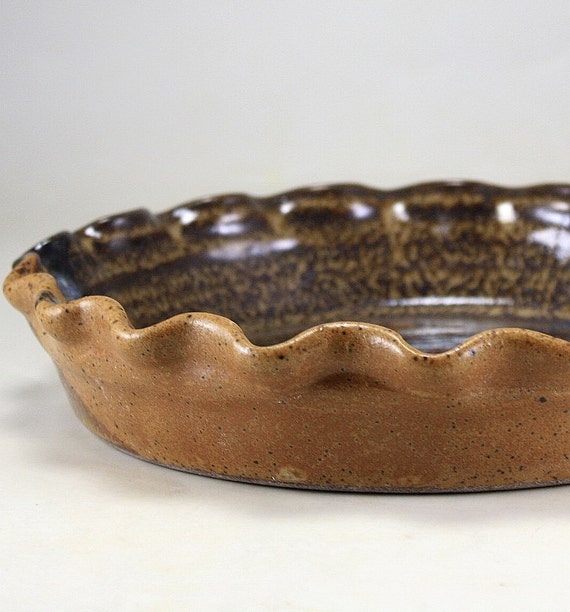Pottery Pie Plate Quiche Baking Dish Larger size