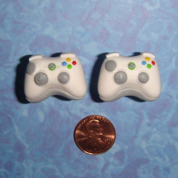 CUFFLINKS Xbox 360 controllers pick any color white black