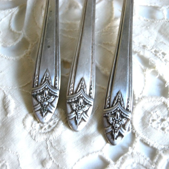 3 Vintage Iced Tea Spoons Wm A. Rogers A1 Plus Oneida Ltd.