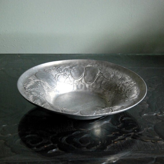 Vintage Everlast Hand Aluminum Bowl