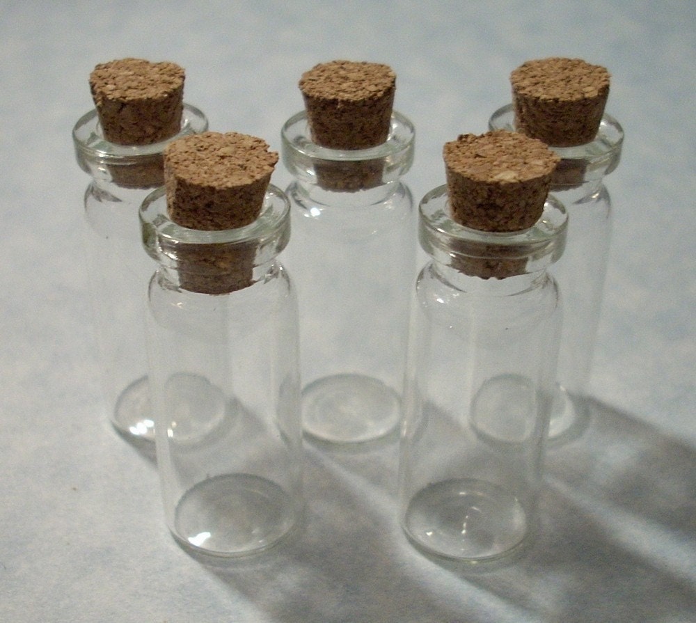 5 Miniature Glass Bottles with Corks 2ML Miniature Bottles