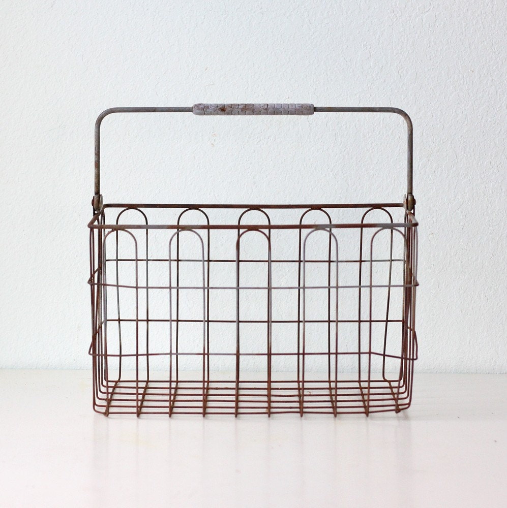 Vintage Wire Basket with Wooden Handle