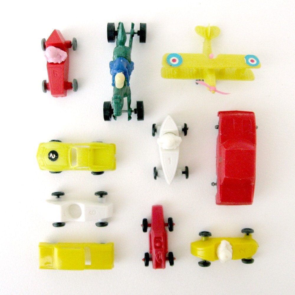 Vintage Novelty TRANSPORTATION Toys Set of 10 Pieces