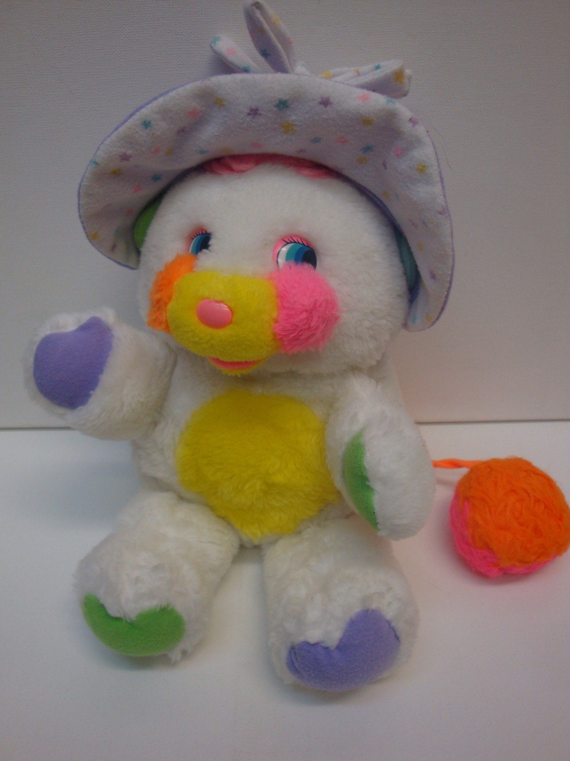 SALE Vintage 80s baby bibsy Popple