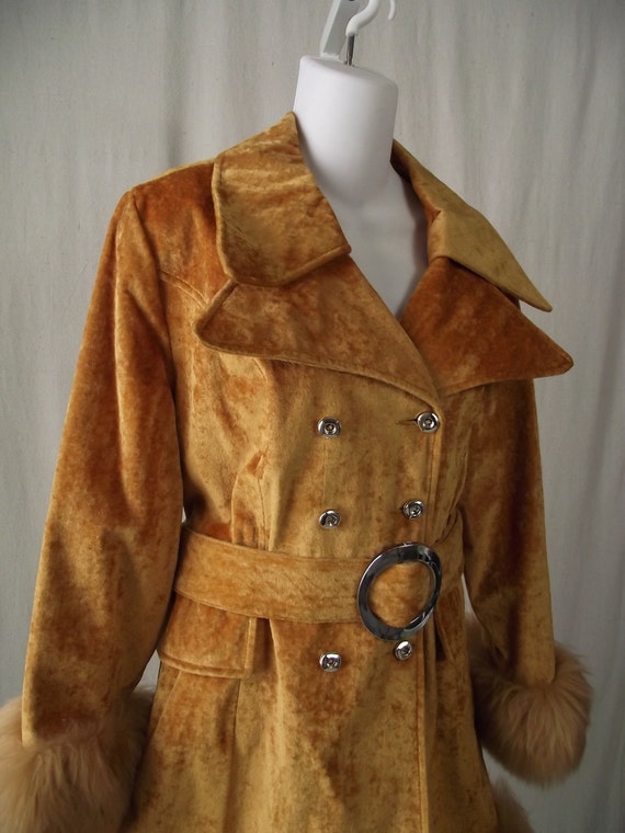 1960s Velvet Coat with Faux Fur in Mustard Yellow Medium