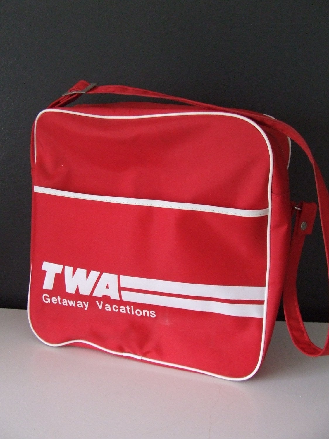 RED Vintage TWA Airlines Travel Bag Shoulder Stewardess