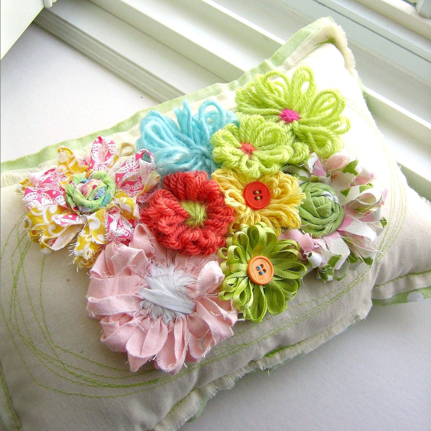 zuoshini flower pillow