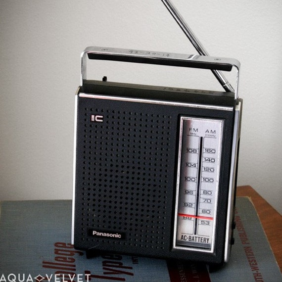 Retro Portable AM FM Panasonic Radio Made in Japan