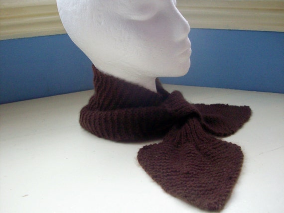Cashmere ascot scarf vintage style retro 50s by SpinningStreak