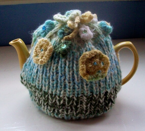Tea Cosy fun knit flower blue green turquoise by SpinningStreak