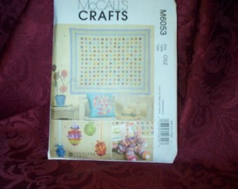 UNCUT,Factory Fold, McCalls 6053, YoYo Lap Quilt,Rabbit Ornaments, Pillow,Ball, YoYo's, Craft,Shabby Chic,Lap Quilt Sewing Pattern SEWBUSY12