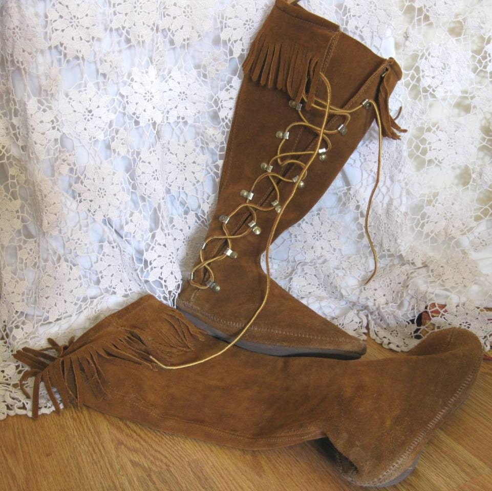 Tall Fringe hippie dippie moccasin boots 10