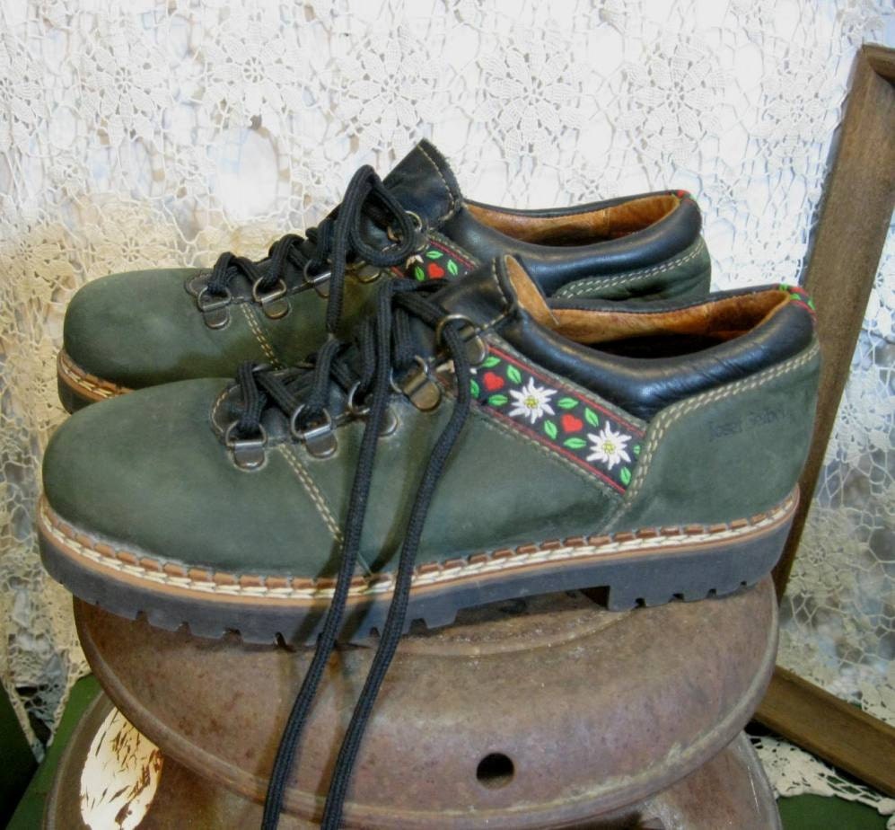 Vintage hiking shoes Tyrolean tomboy Josef Seibel 6.5 37