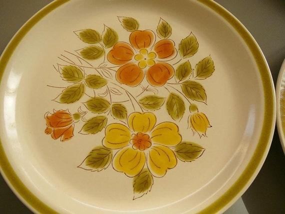 Vintage Set Of Four Wildflower Stoneware Dinner Plates 1970 8538