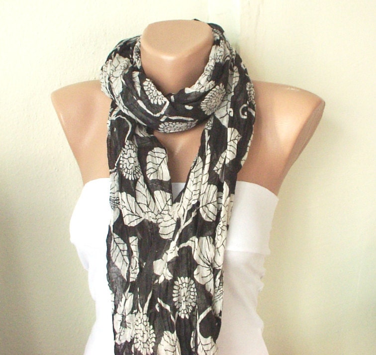 Black and Cream Coton Scarf from 100 coton mix with by Periay