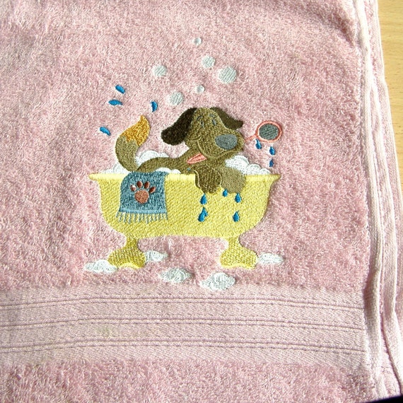 Bath towels with dogs on them Clearance