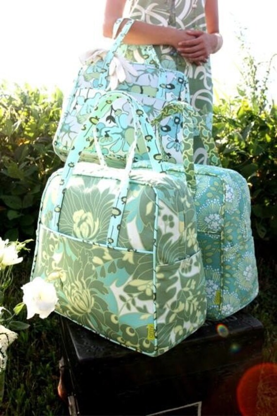 Amy Butler Sewing Pattern THE WEEKENDER TRAVEL BAG/ Purse