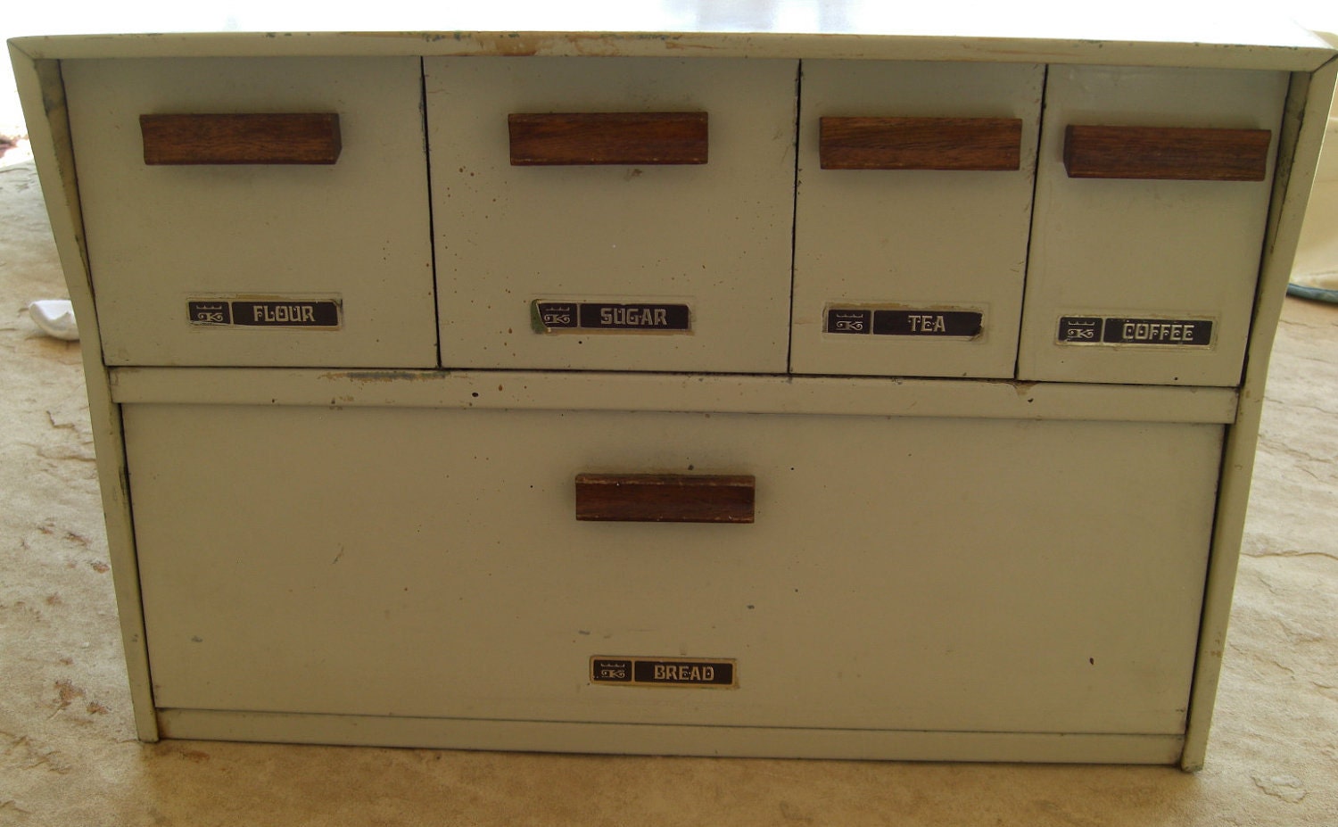 Vintage Metal Bread Box & Canisters Flour Tea Sugar Coffee