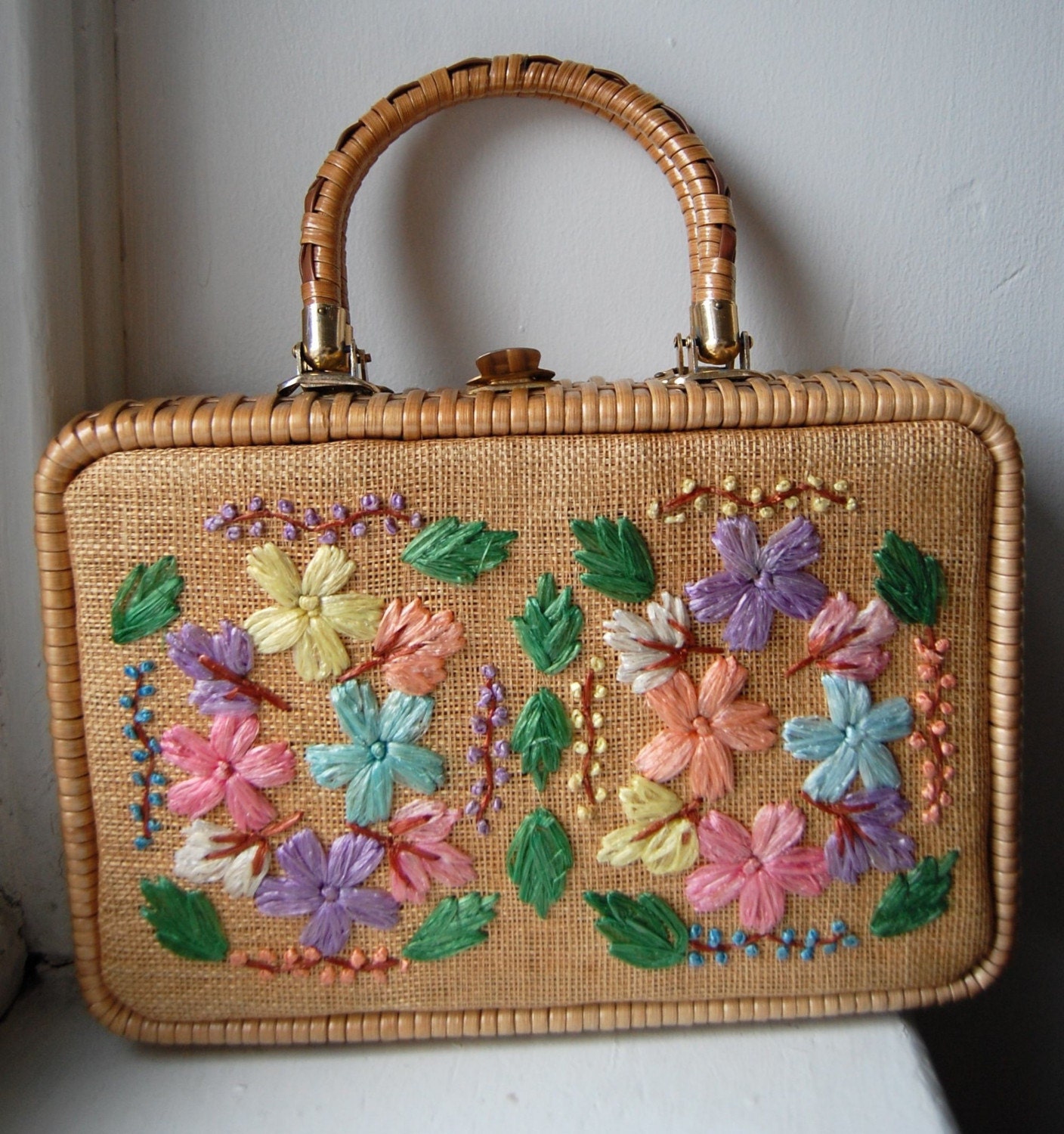 Vintage 1960s Straw Purse Handbag with Floral Raffia