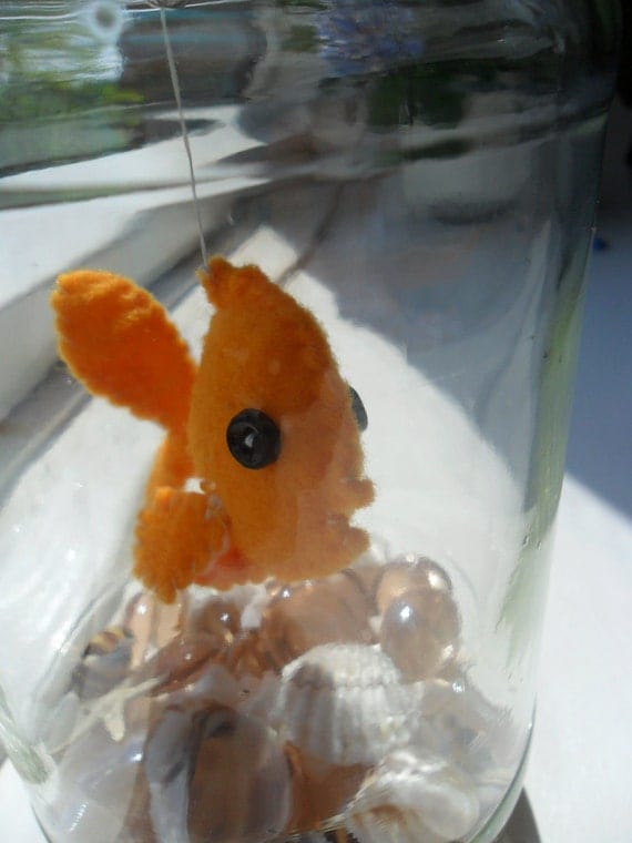 Items similar to Pet Felt Goldfish in a Pickle Jar Aquarium on Etsy