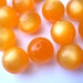RESERVED to Odelia werber-6 x15 Vintage beads yellow to orange round lucite plastic 12mm