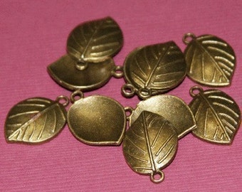 Wholesale 100 pcs of Antiqued Brass Leaf drops 13.5X19mm