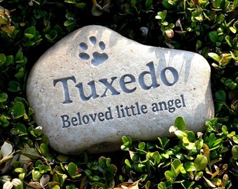 Pet memorial stone - Custom Engraved Pet loss gift