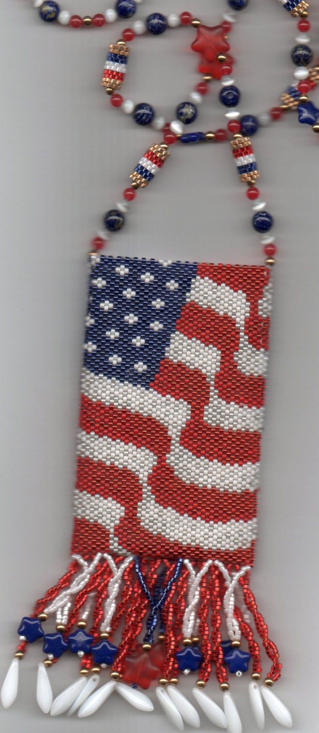 USA Flag Beaded Amulet Bag