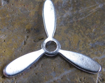6 Antique Silver Airplane Propeller Steampunk Jewelry Findings 1236