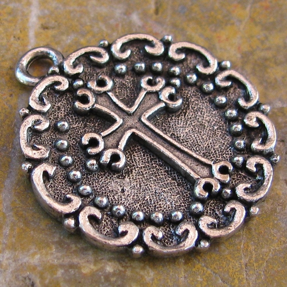 4 Antique Silver Plated Pewter Jewelry Cross Charm Pendant 24