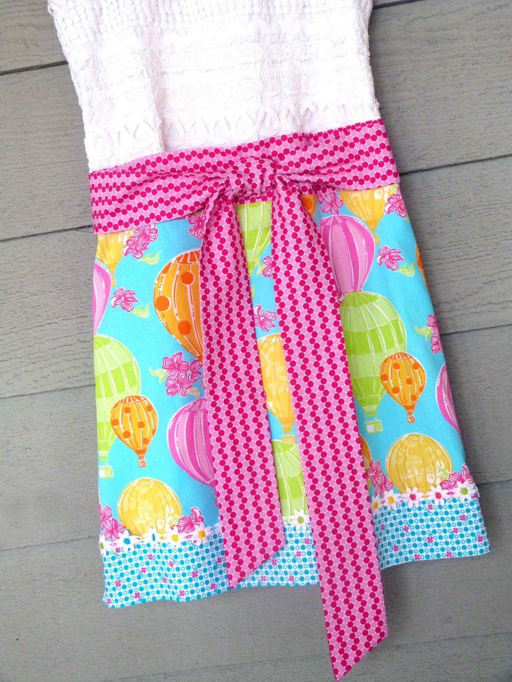 Lilly Pulitzer Apron Hot Air Balloon Race by LWhelanDesigns