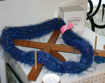 Cherry Yarn Swift