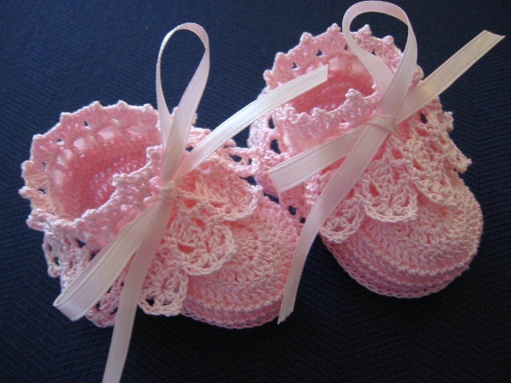 Crochet Baby Booties Pink Antique Lace Newborn to 3 months