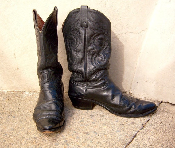 RESERVED for Srwillisillis / Vintage black cowboy boots