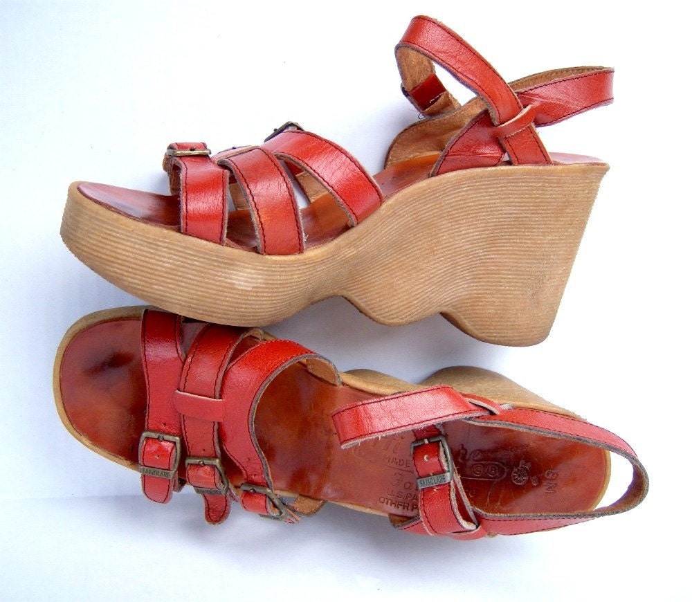 Vintage Famolare Hi There / wavy wedge platform sandals / size