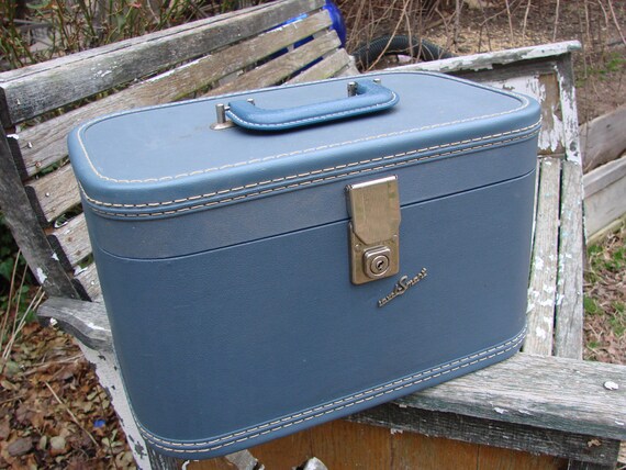vintage travel smart suitcase