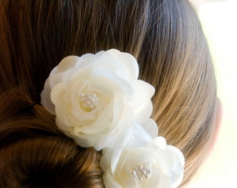Wedding Hair Accessory / Ivory Wedding Hair Flowers / Wedding Hair Piece / Bridal Hair Accessories / Bridesmaids Hair