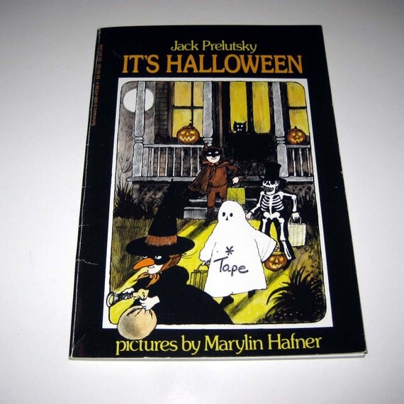 Vintage 1970s Childrens Book by Scholastic Entitled It's