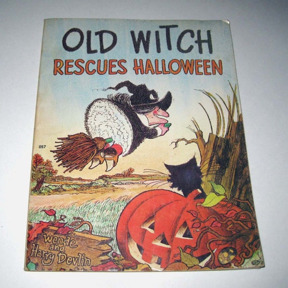 Vintage 1970s Childrens Book Entitled Old by grandmothersattic
